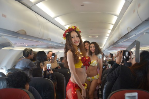 บิกินี่ดอกไม้ กรุงเทพฯ–ดาลัด  สายการบินไทยเวียตเจ็ท